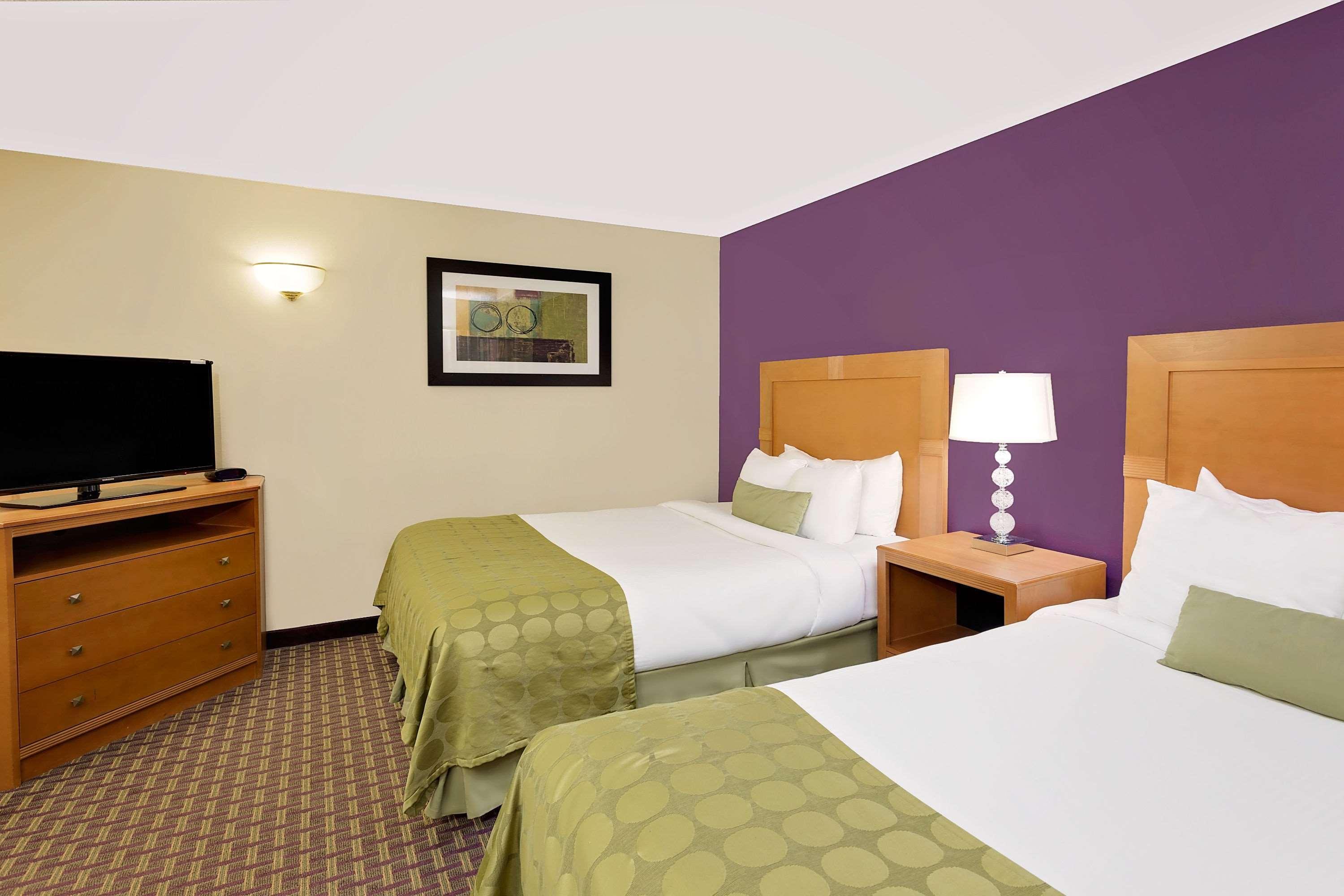 Hotel Ramada By Wyndham 3*