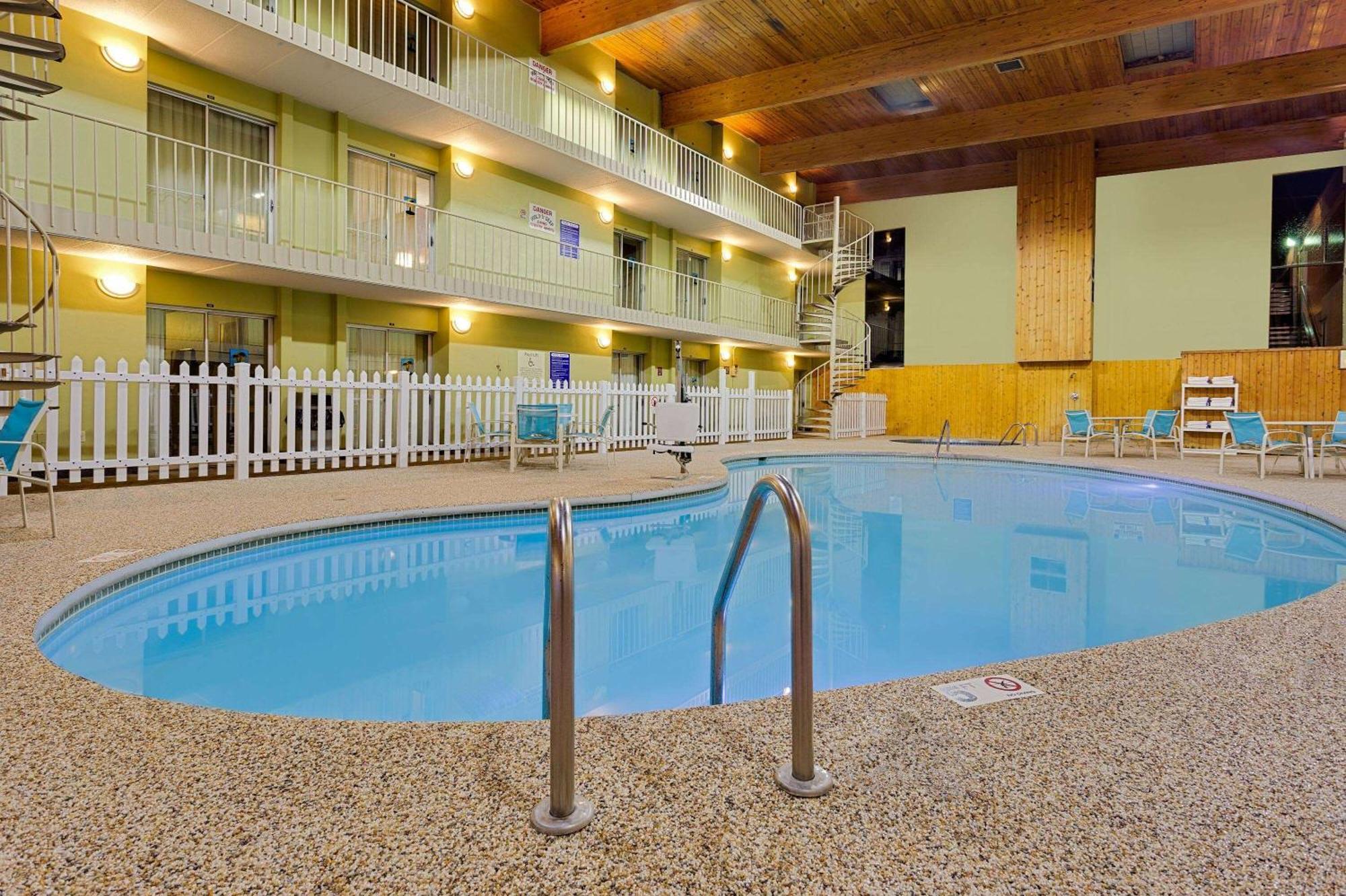 Ramada By Wyndham Hotel