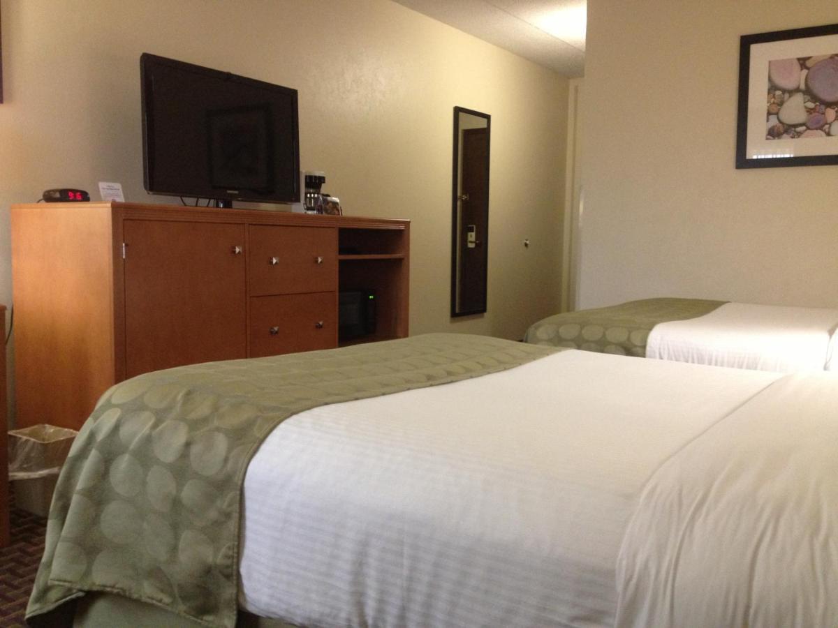 Ramada By Wyndham Hotel 3*