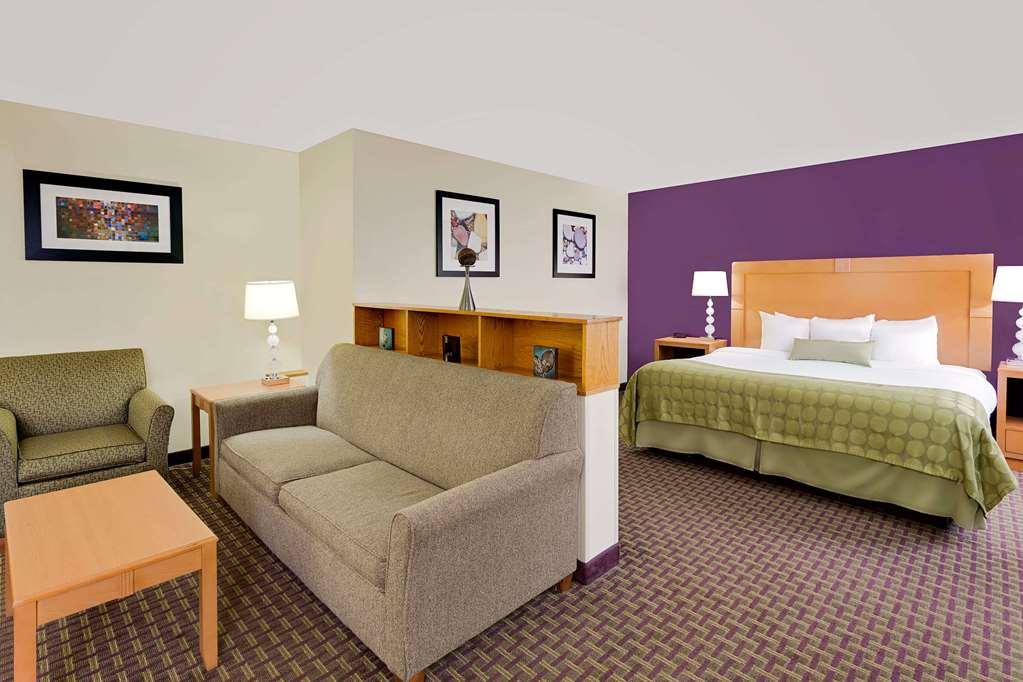Ramada By Wyndham Hotel