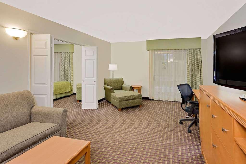 Ramada By Wyndham 3*