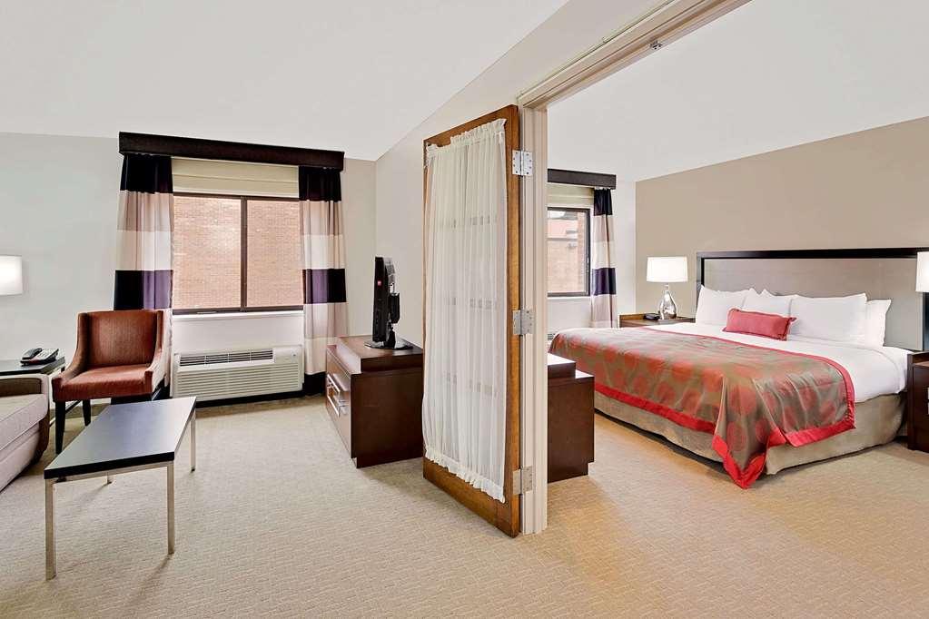 Ramada By Wyndham 3* Marquette