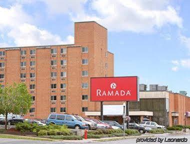 Ramada By Wyndham Hotel Marquette