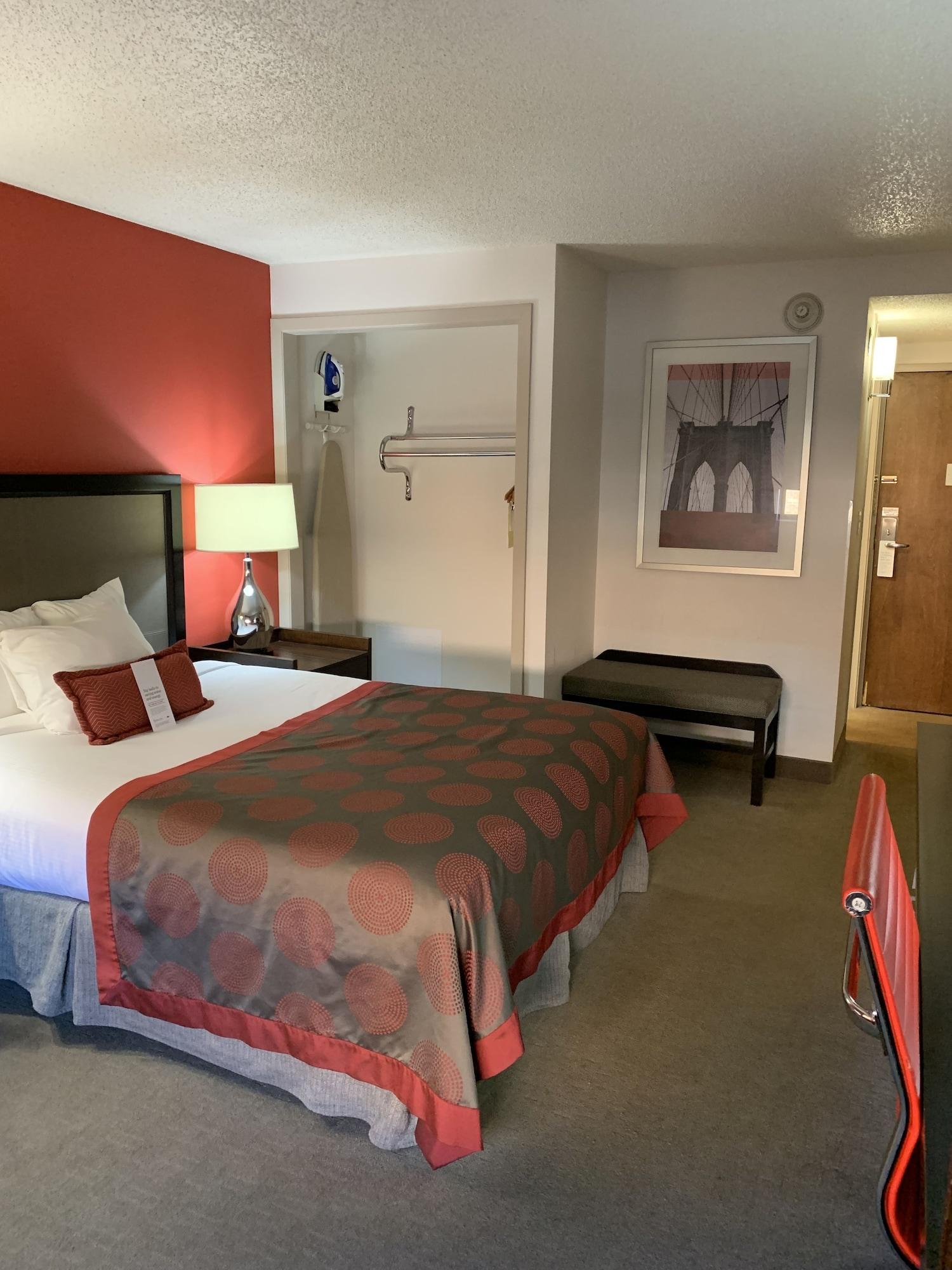 Ramada By Wyndham 3*