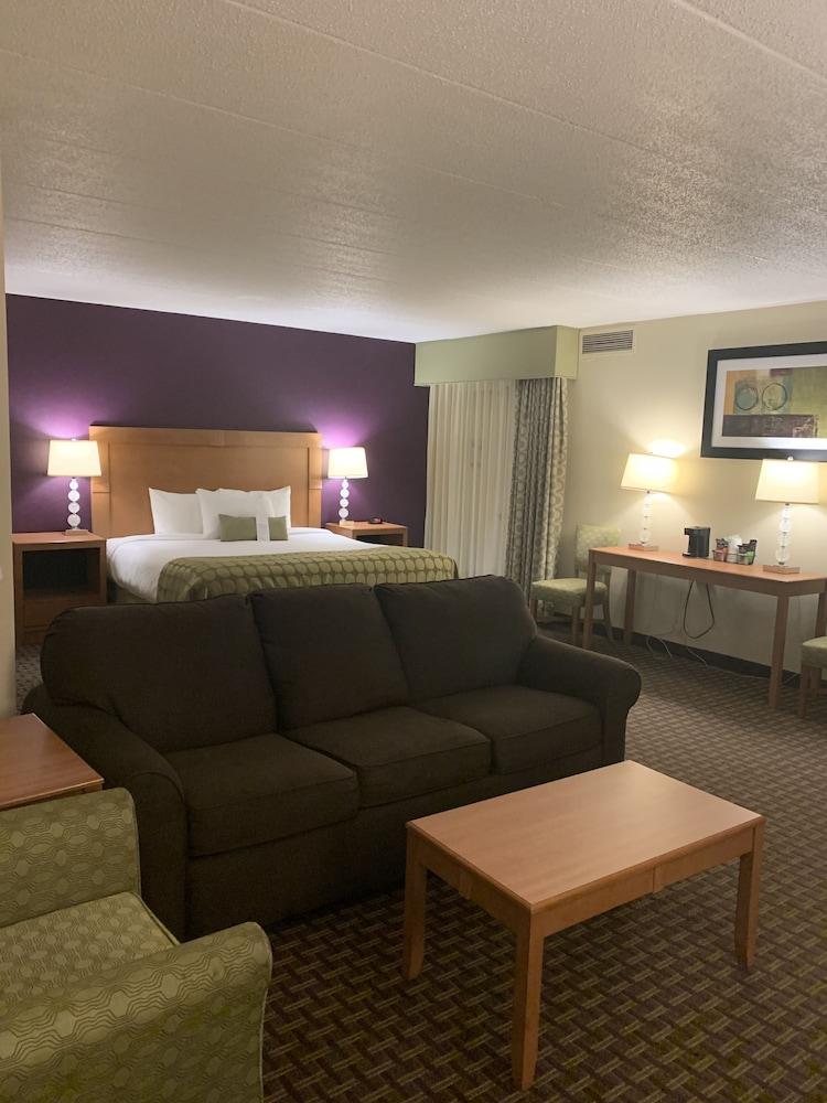 Ramada By Wyndham
