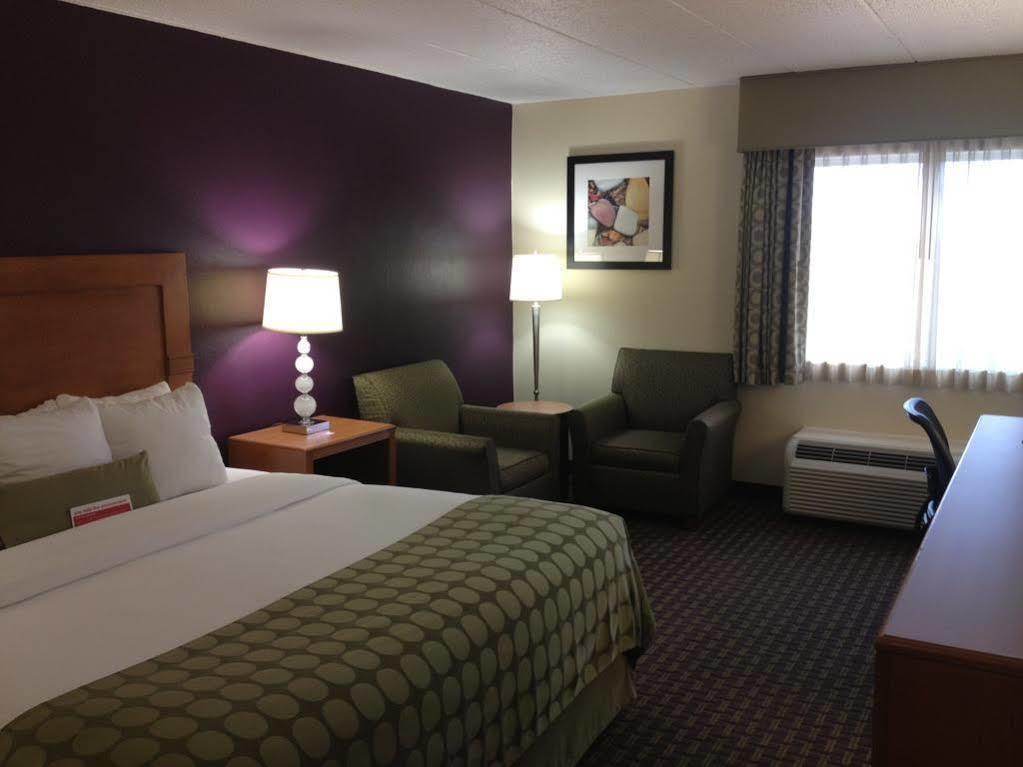 Ramada By Wyndham Hotel